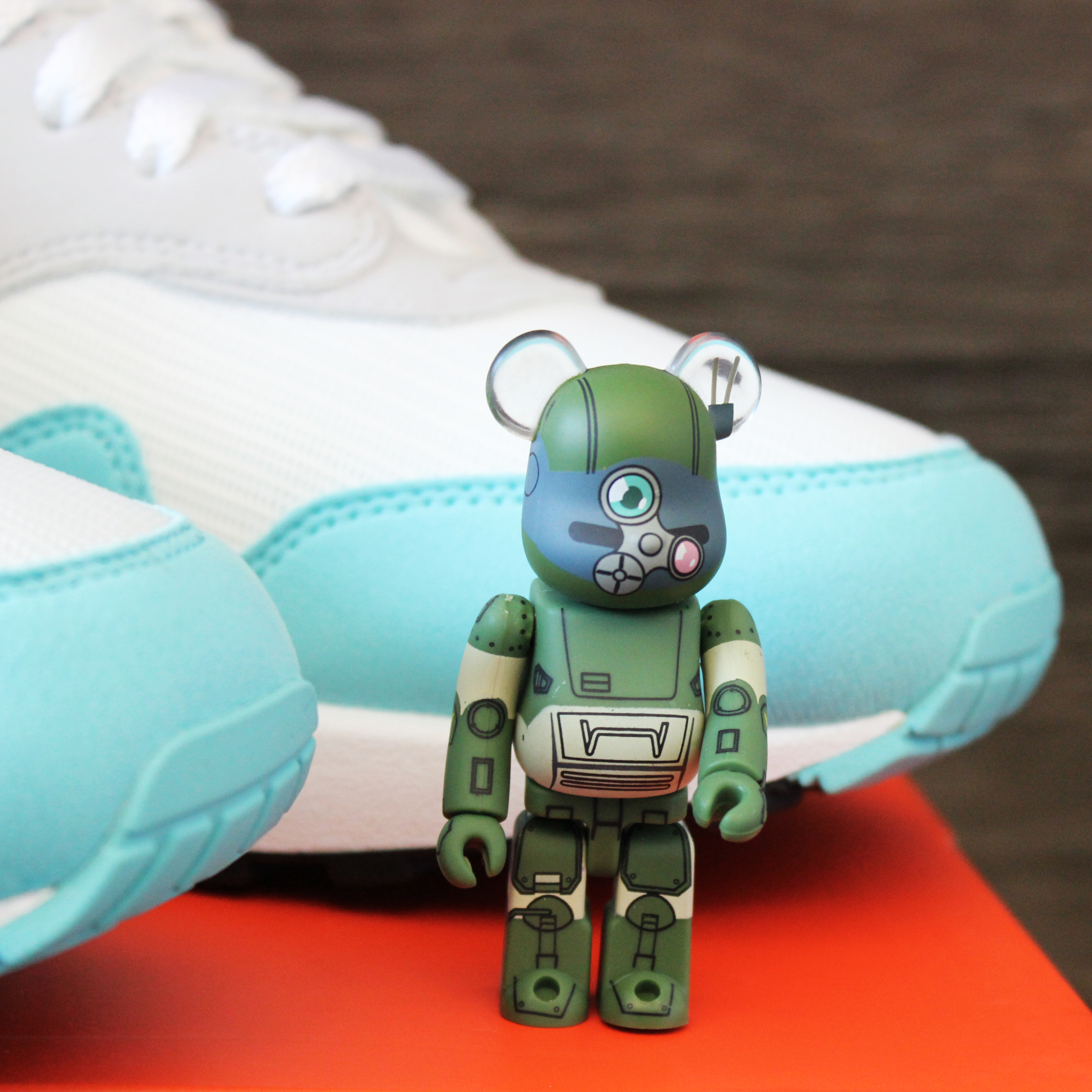 AM1 with Bearbrick